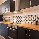 L'appart Haussmannien - Elegance Et Modernite Poitiers